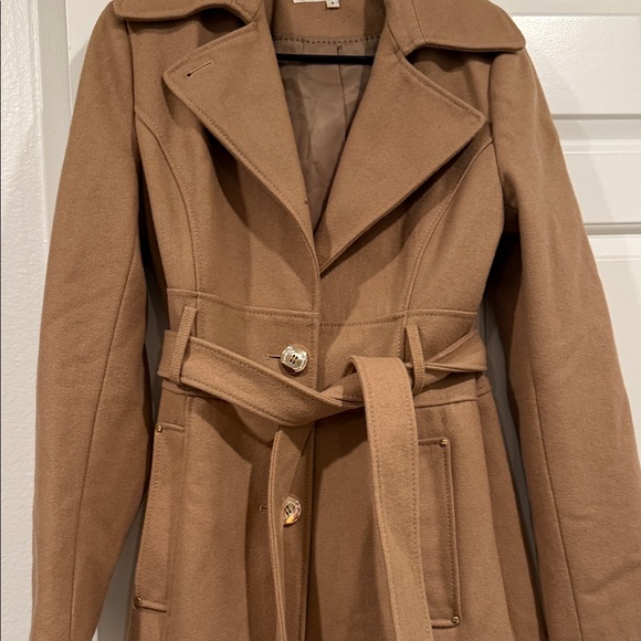 Kenneth Cole New York Camel Trench Coat with Belt - Picture 4 of 10